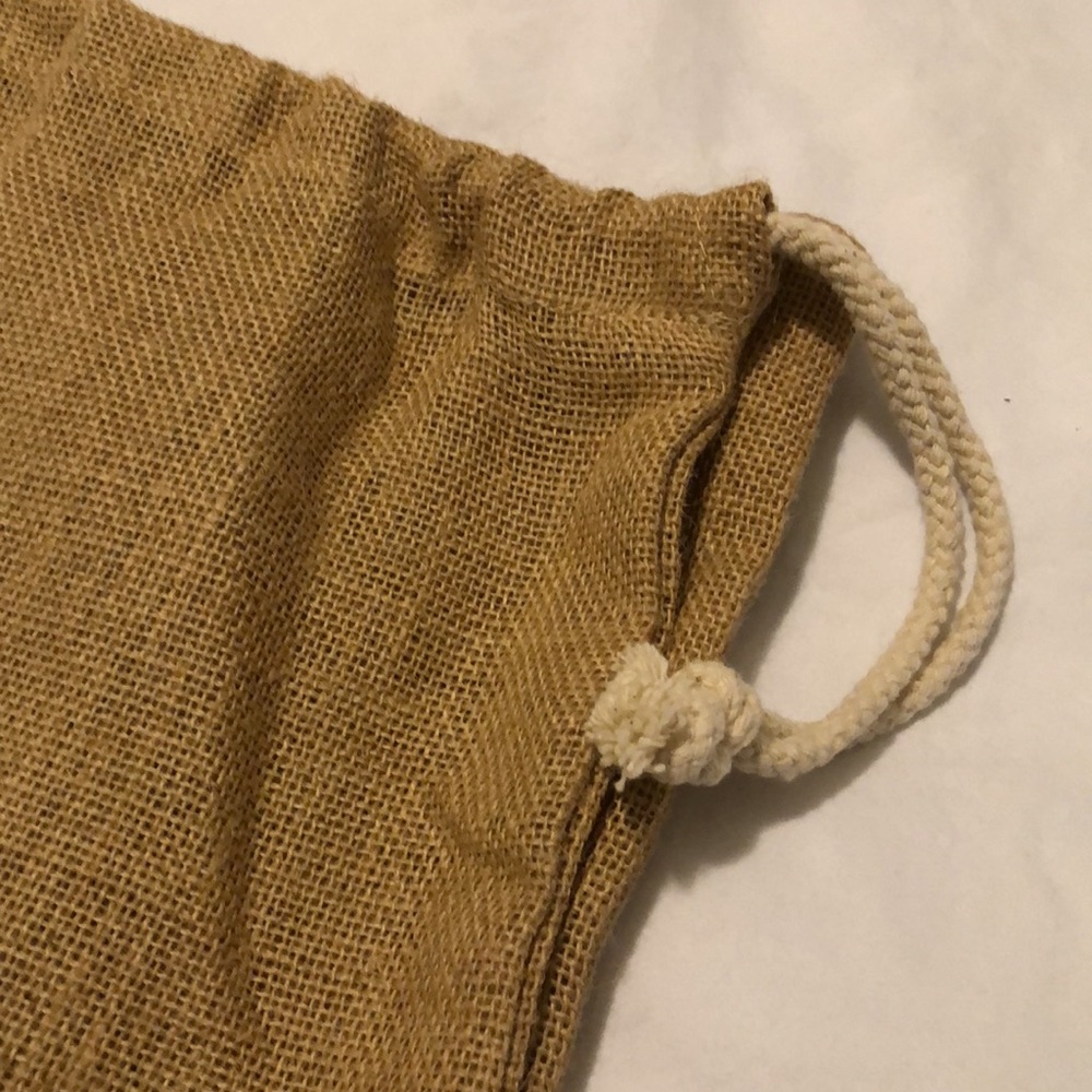 NWOTS BURLAP CHRISTMAS SACK - Picture 6 of 7